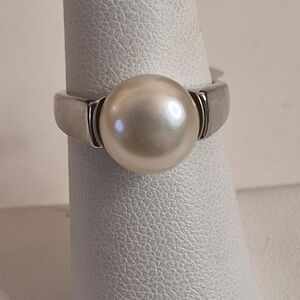 Sterling Silver Pearl Ring Size 6
